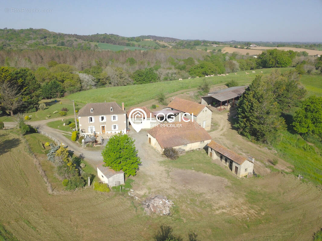 Maison à PIETS-PLASENCE-MOUSTROU