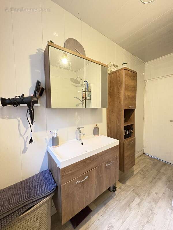 Maison à SAINT-PRIVAT