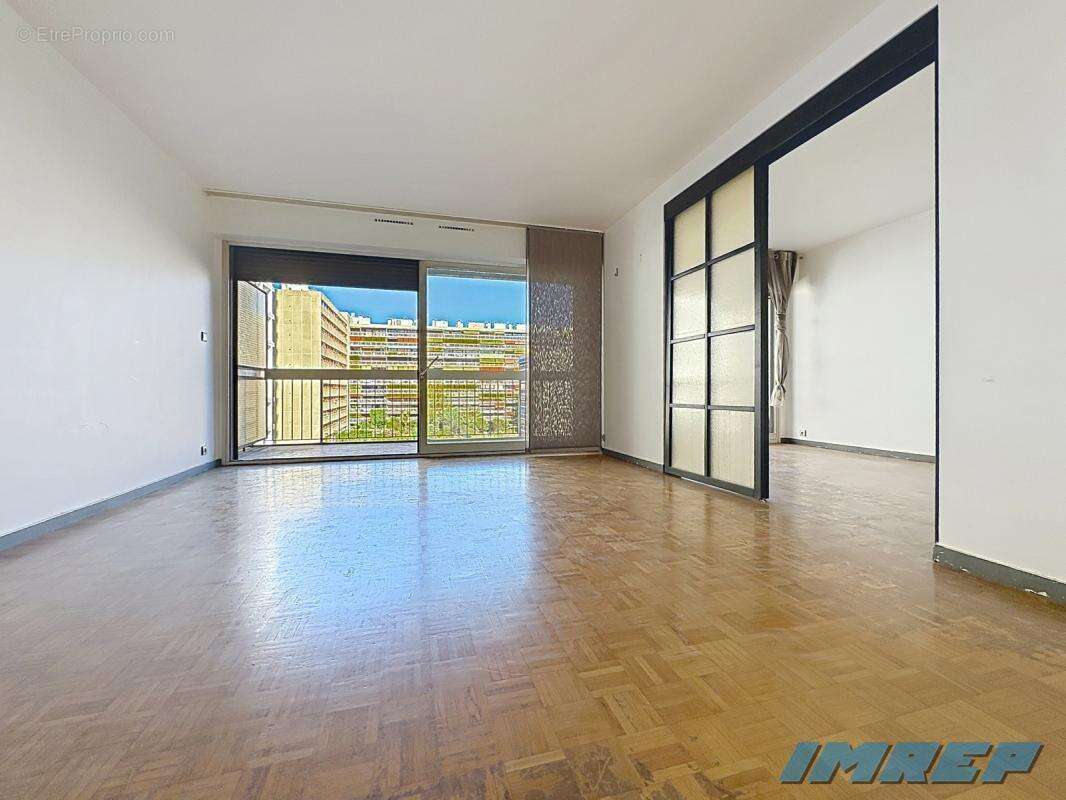 Appartement à MARSEILLE-6E