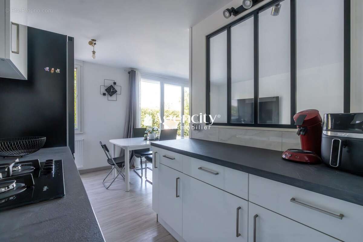 Appartement à TORCY