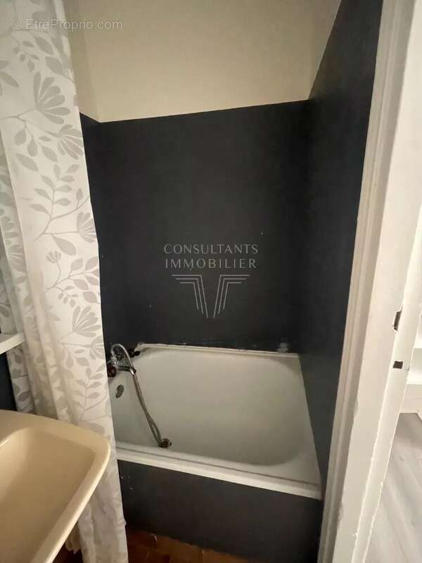 Appartement à PARIS-10E