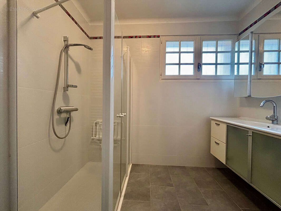 Maison à SAINT-MALO-DE-GUERSAC