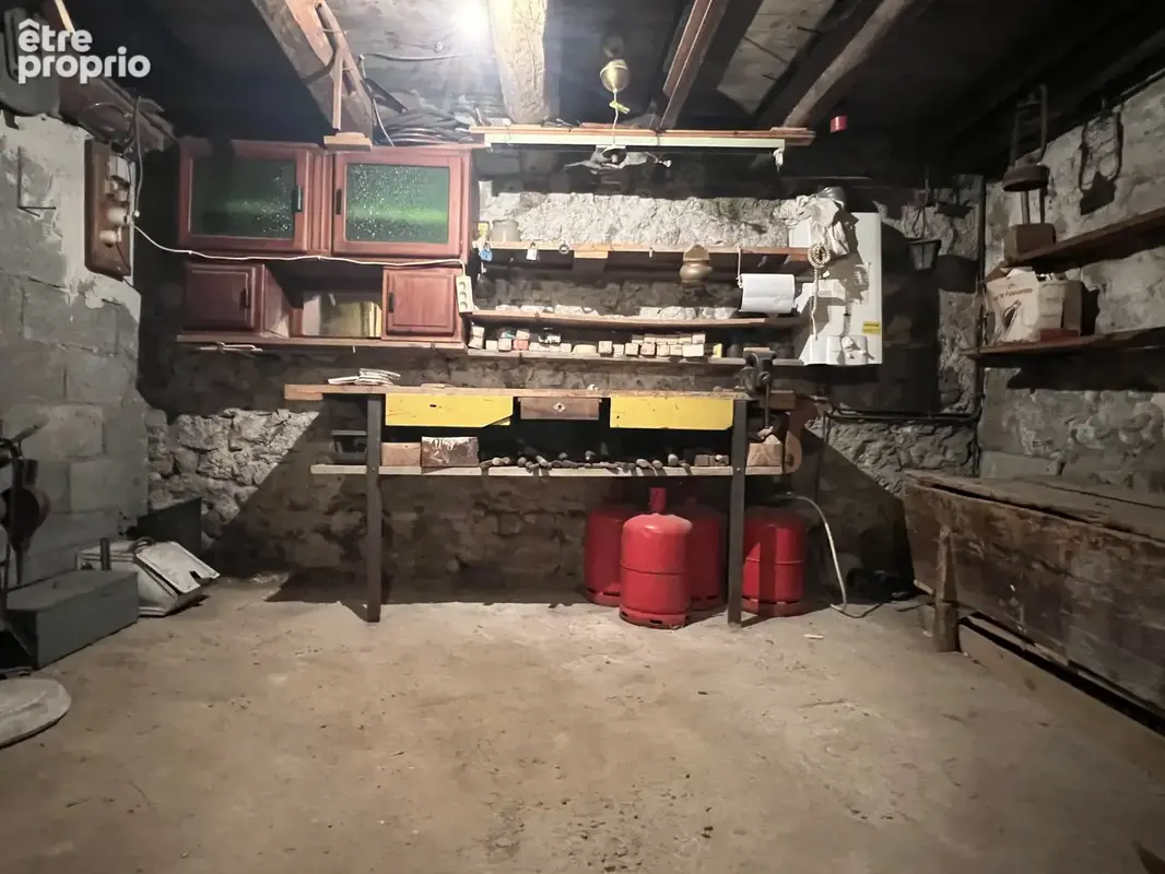 Ferme en pierre entièrement à rénover - photo 13