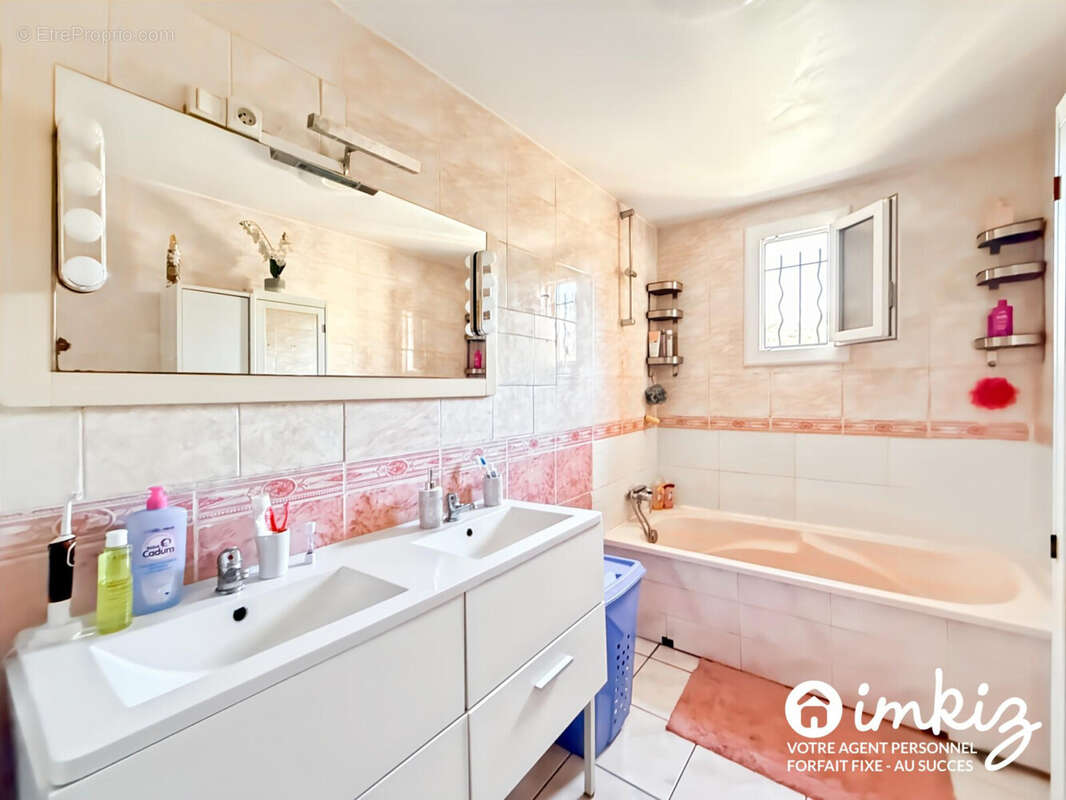 Maison à MARSEILLE-4E