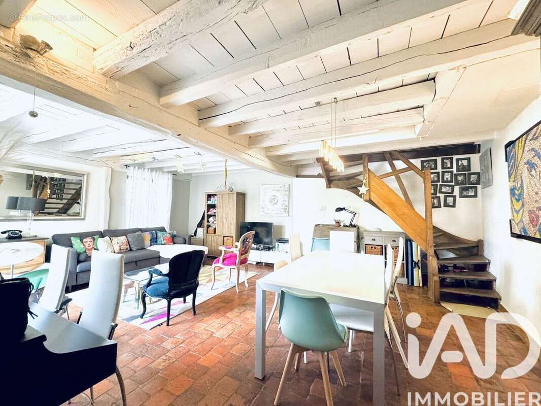 Maison 121 m² à Le Tremblay-Sur-Mauldre  - photo 4