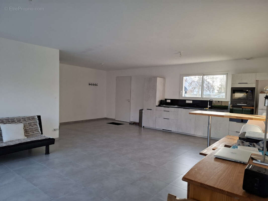 Maison à BARJOUVILLE