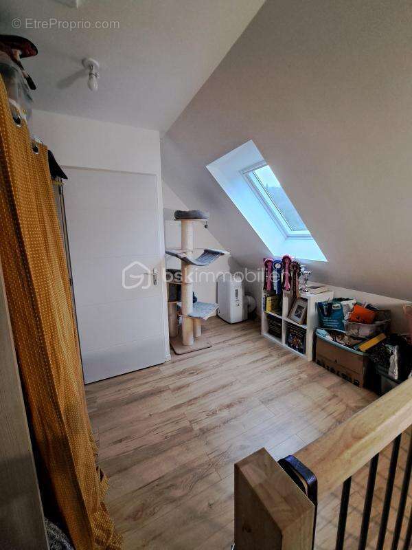 Maison à VIC-SUR-AISNE