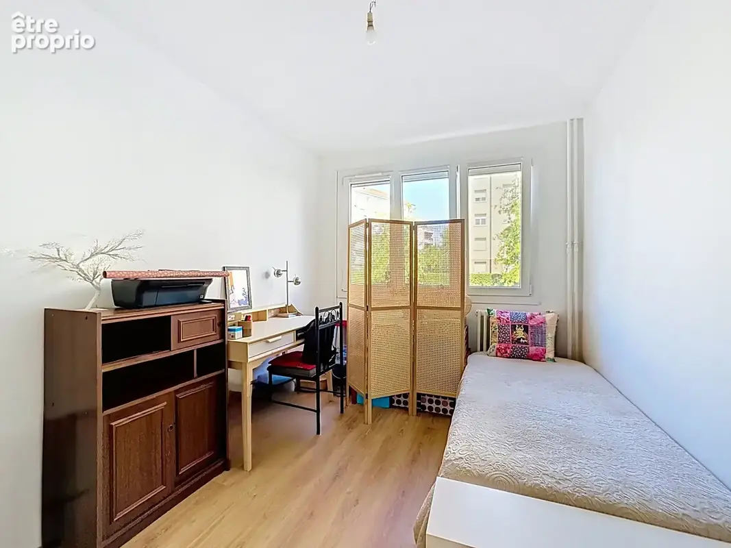 Appartement T4 à vendre à Bourgoin-Jallieu - photo 4