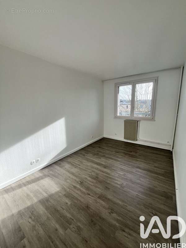 Photo 5 - Appartement à CORBEIL-ESSONNES