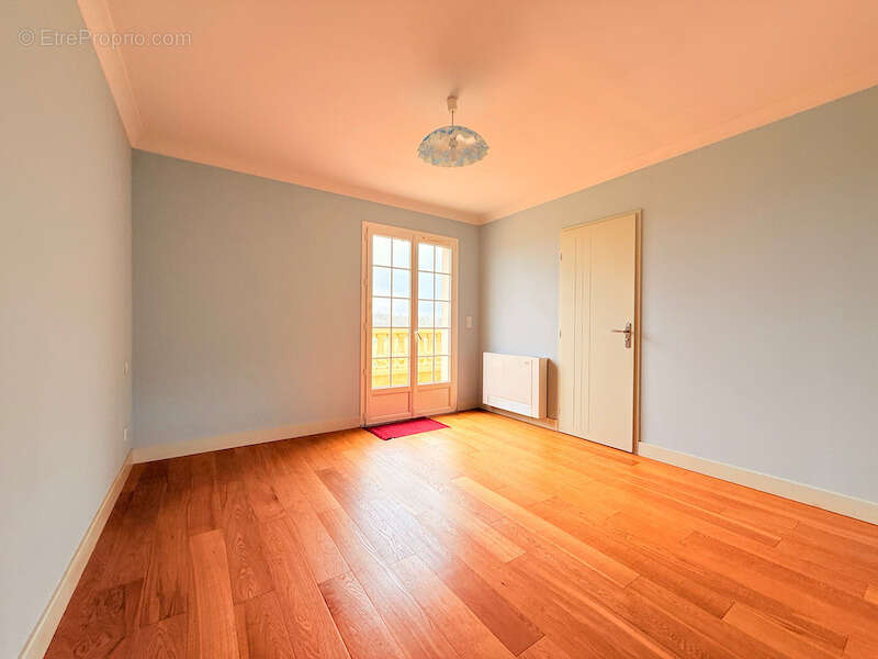 Maison à SAINTE-DODE