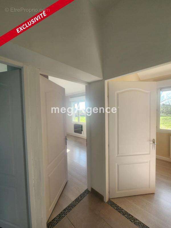 Maison à SAINT-CHRISTOLY-DE-BLAYE