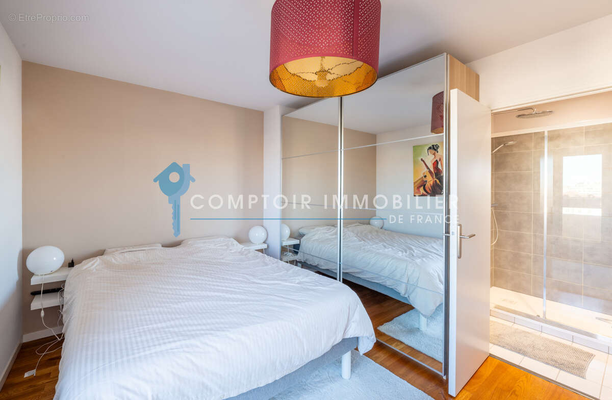 Appartement à LYON-8E