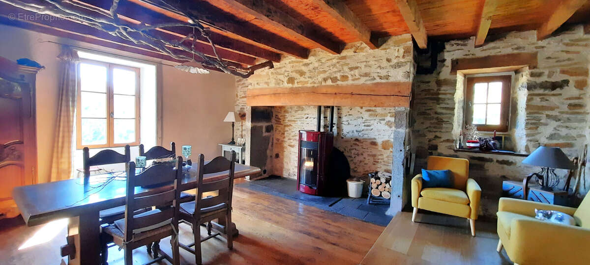 Maison à CROS-DE-RONESQUE