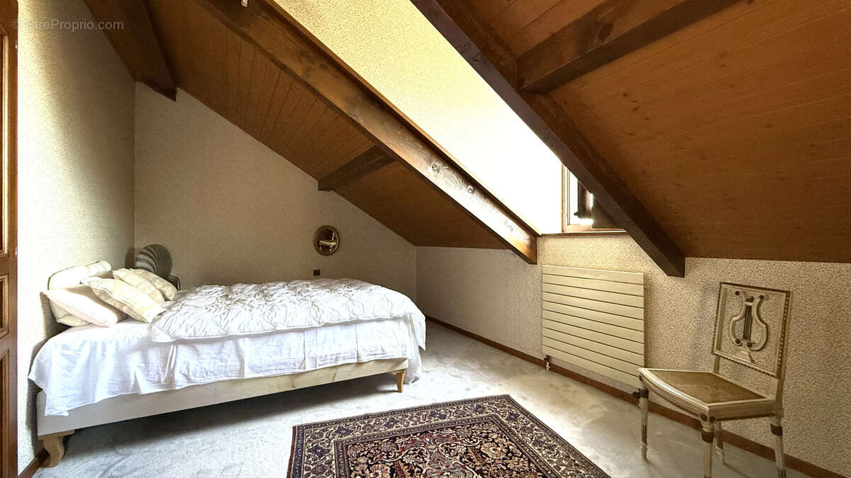 Maison à DIVONNE-LES-BAINS