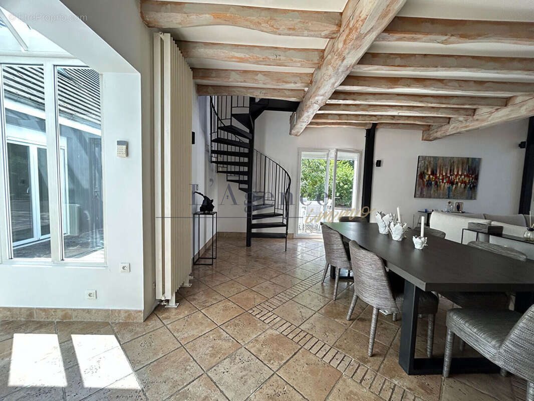 Maison Lamorlaye Le LYS 300m² - photo 5
