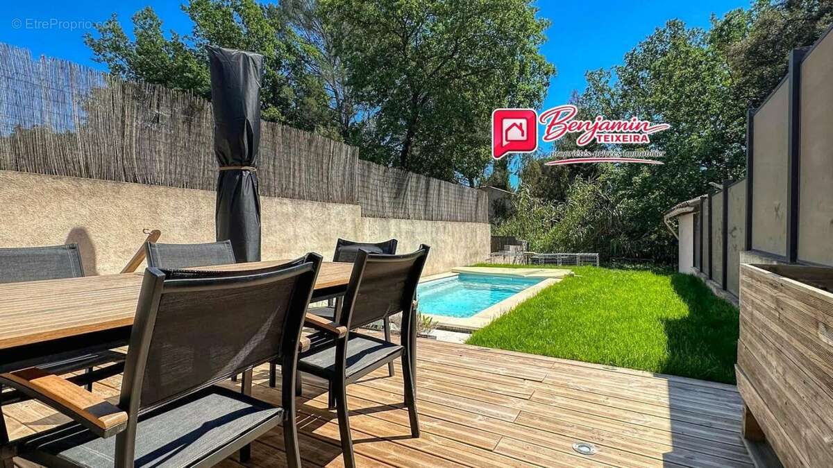 Maison Roquebrune Sur Argens 4 pièce(s) 109.85 m2 - photo 3