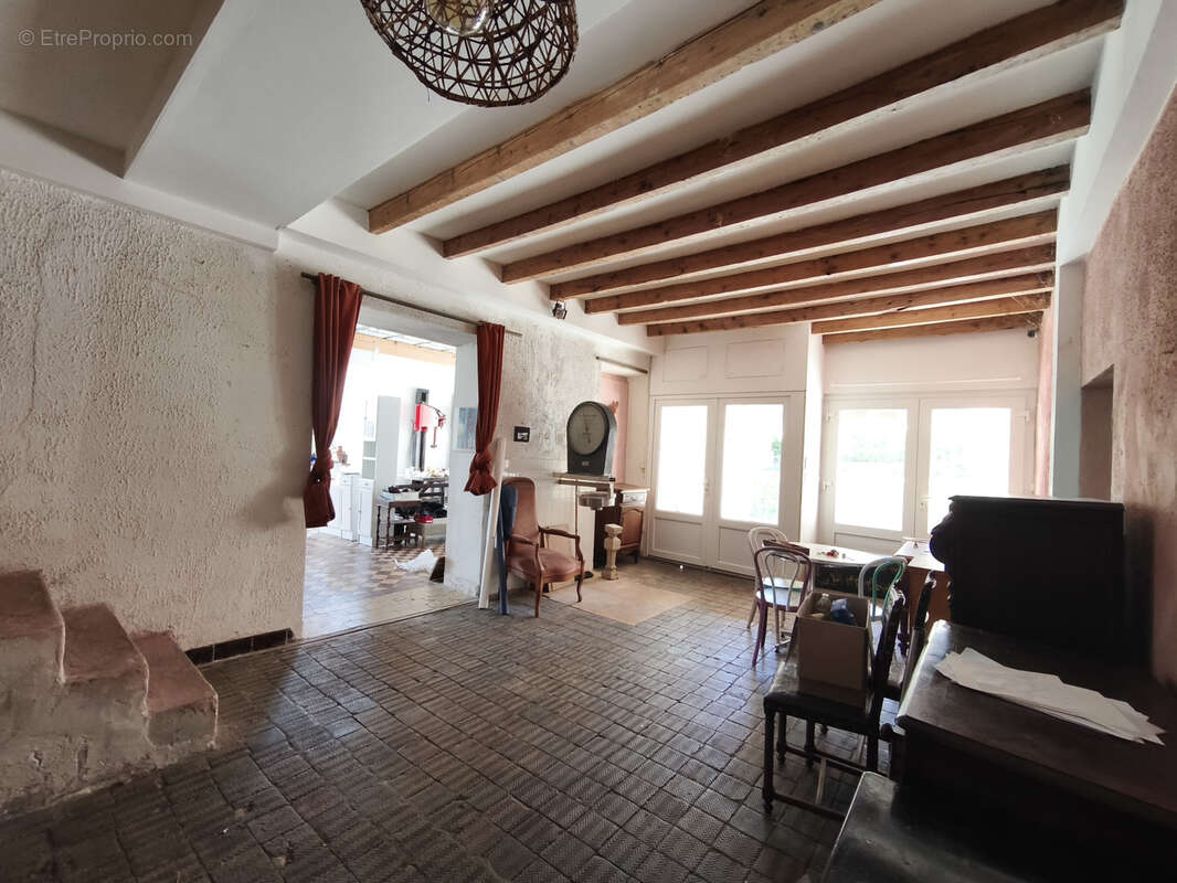 Maison à SUTRIEU