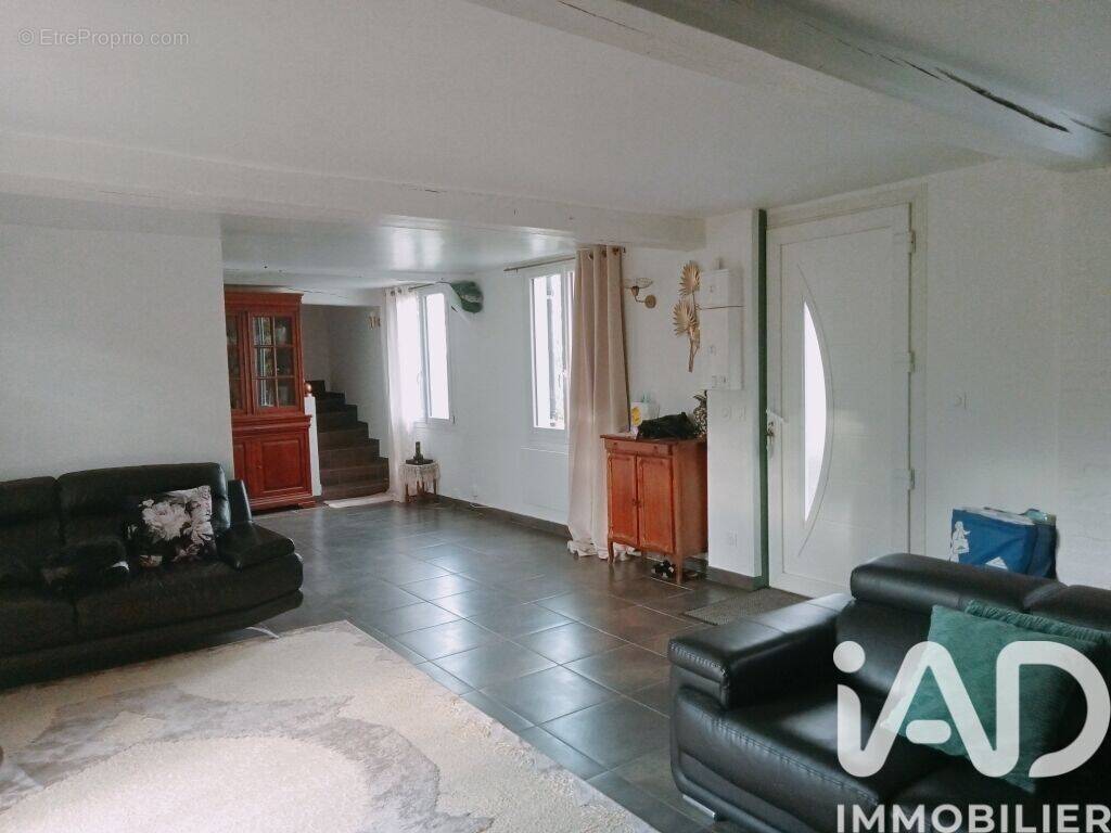 Photo 1 - Maison à ESQUENNOY