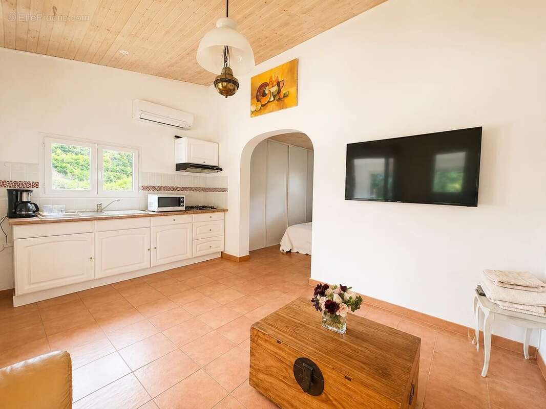 Maison à FAYENCE