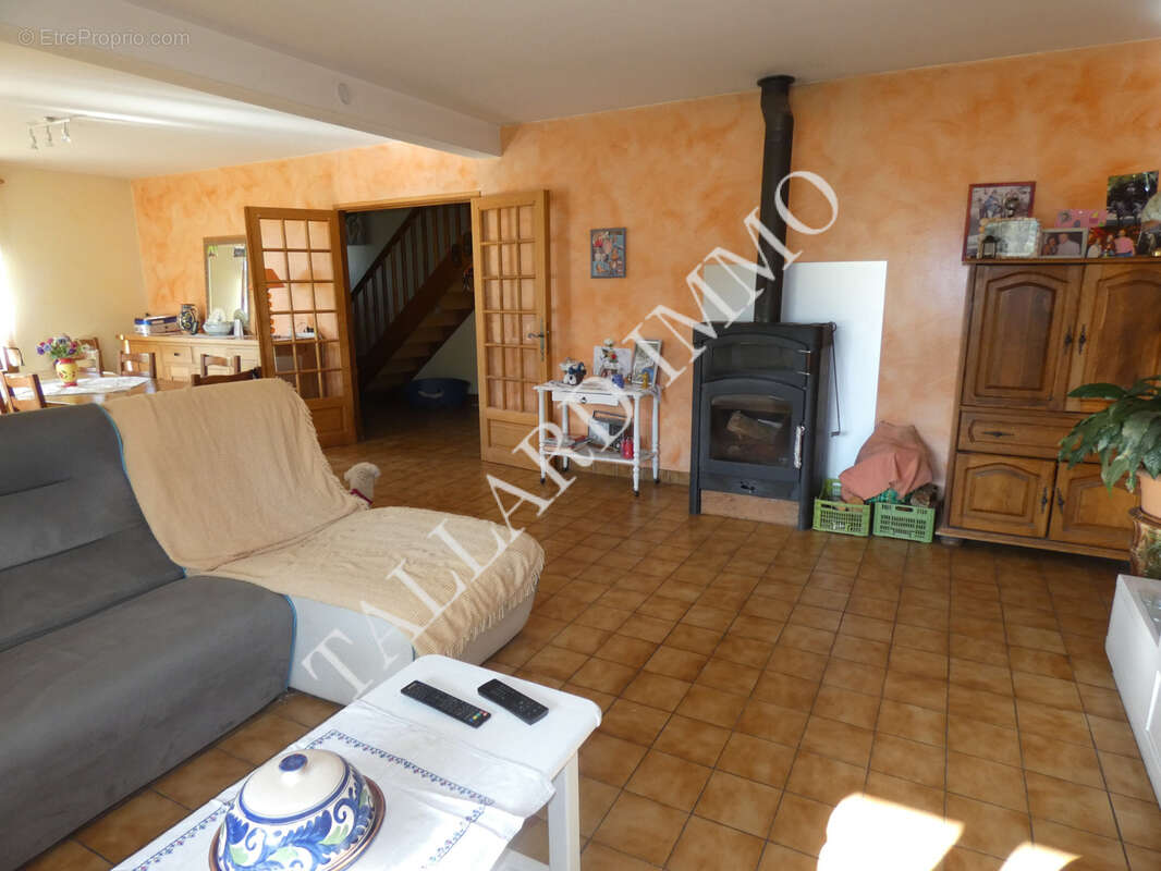 Maison à TURRIERS
