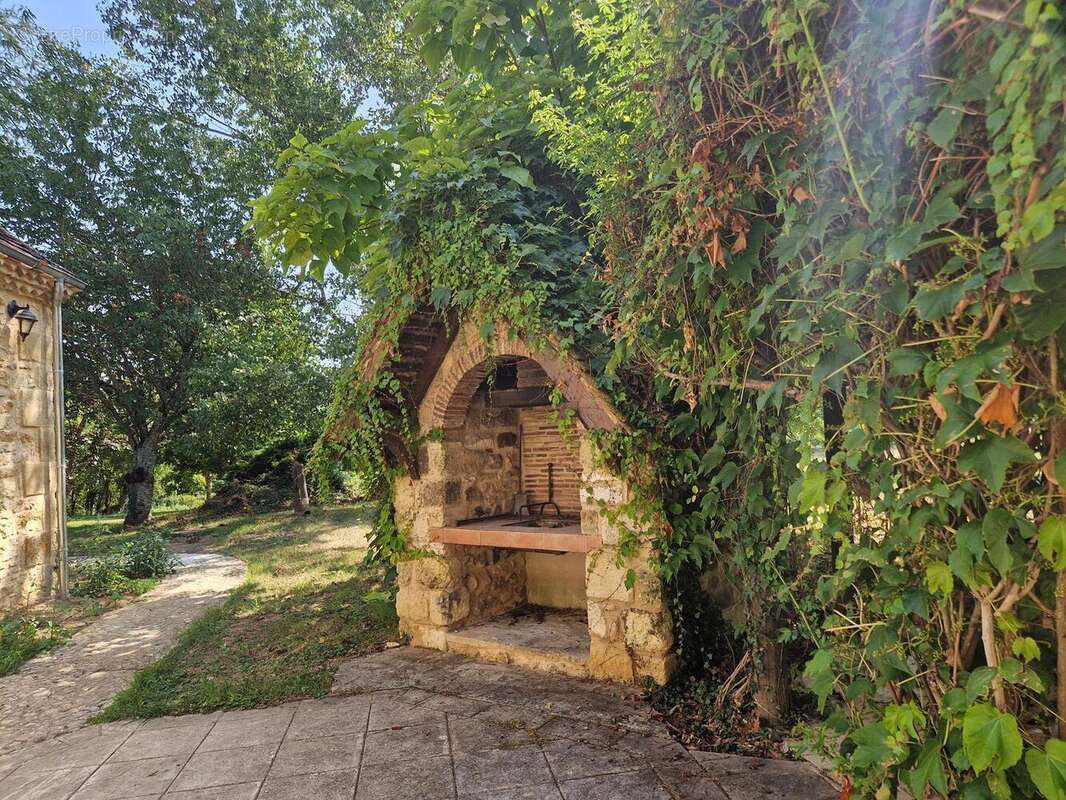 20250808160851 - Maison à SAINT-FELIX-DE-REILLAC-ET-MORTEMART