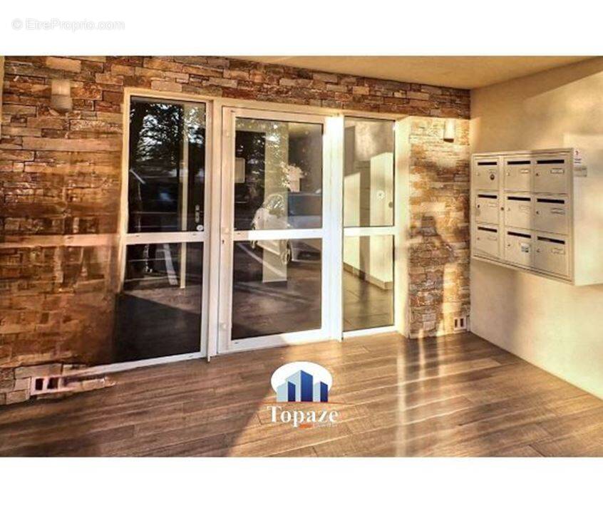 Appartement à PUGET-SUR-ARGENS