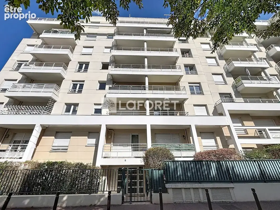 Appartement à LE KREMLIN-BICETRE