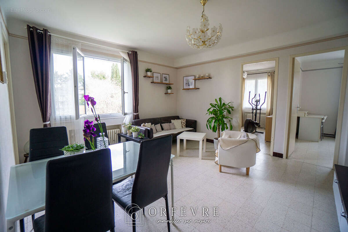Appartement à CASTELNAU-LE-LEZ