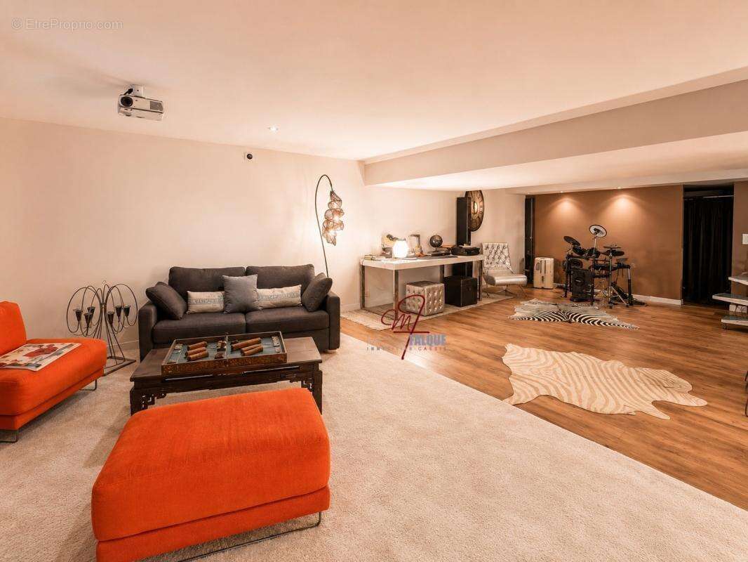 Maison 216 m² à Cassis  - photo 6