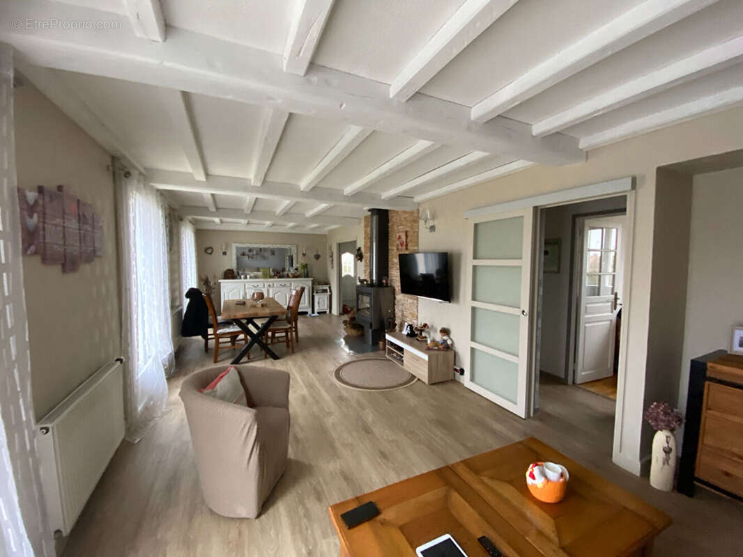 Maison à LE MESNIL-EN-THELLE