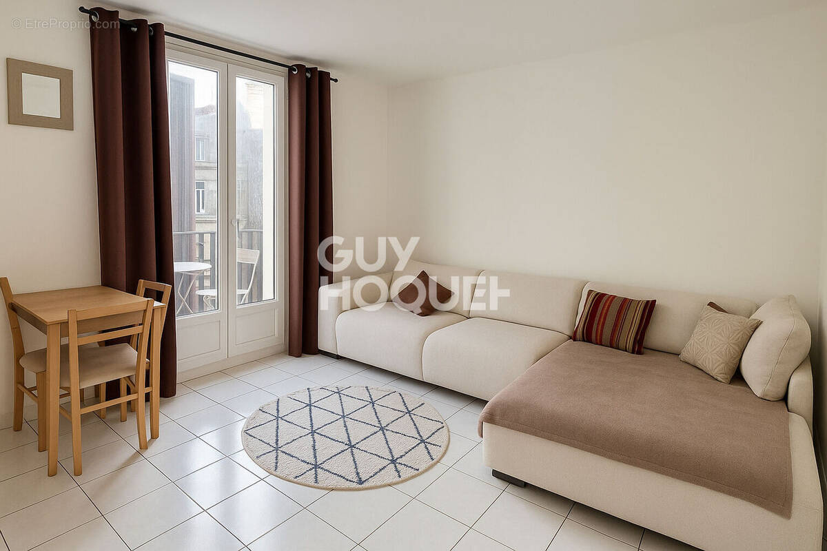 Appartement à AUBERVILLIERS