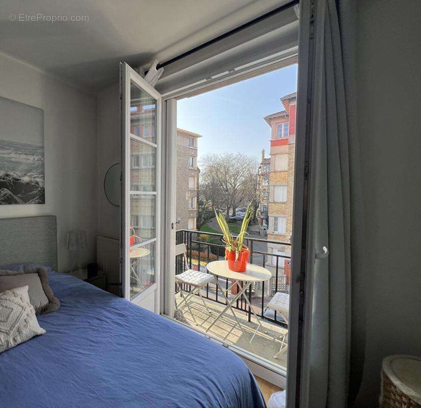 Appartement à SURESNES