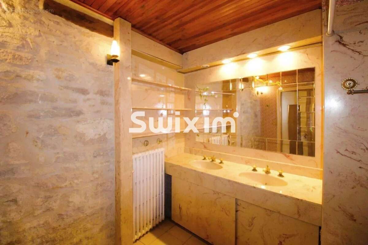 Appartement à SAINT-AMOUR