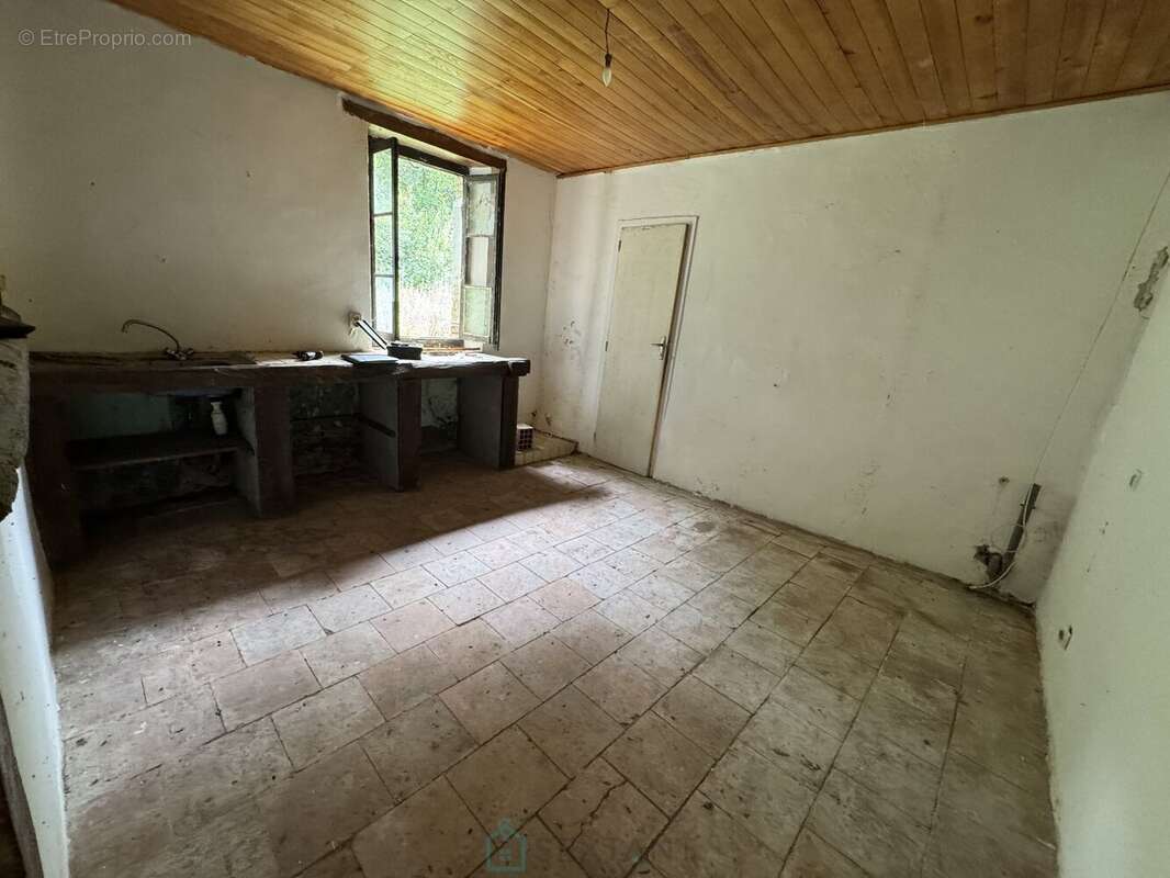 Maison à POYANNE