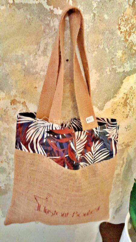 Commerce à BEAUCAIRE