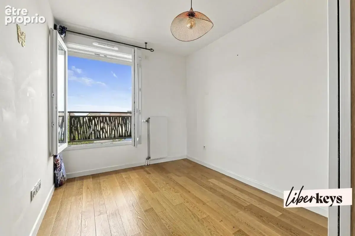 Appartement traversant avec balcon exposé Sud - Dernier étage dans résidence calme et récente - photo 9