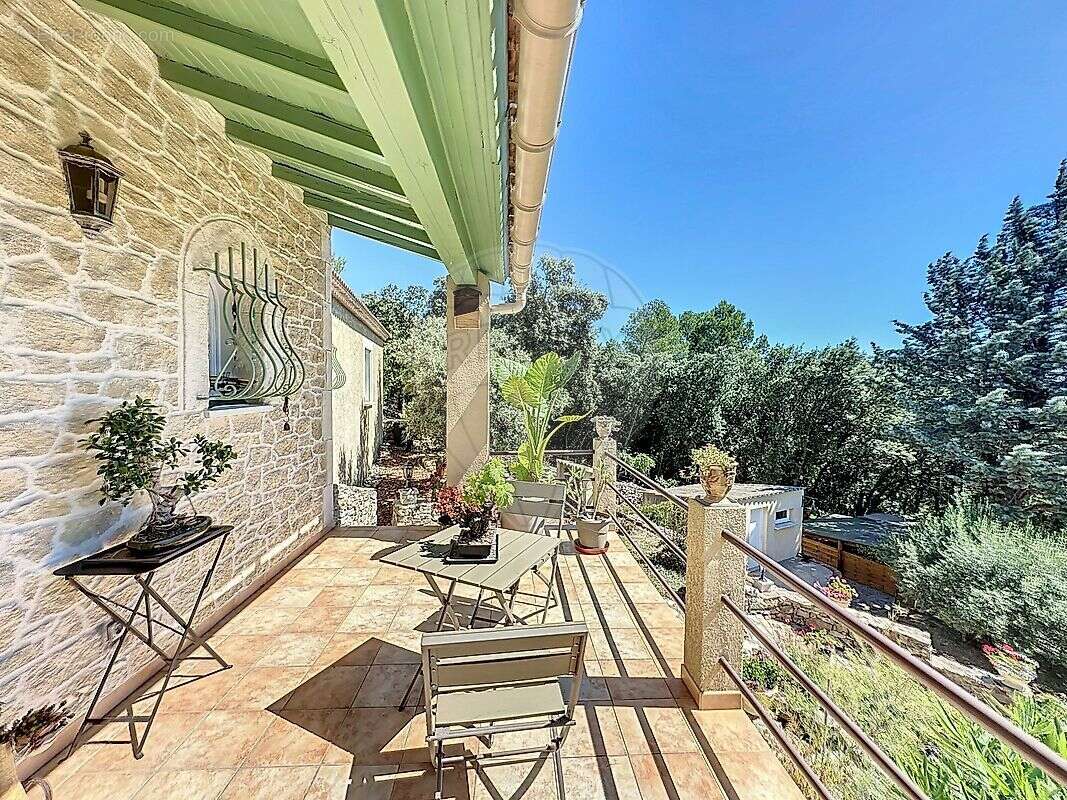 Maison à BOISSET-ET-GAUJAC