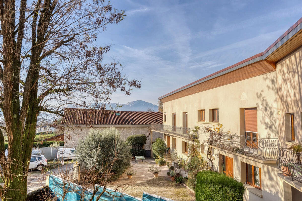 Appartement à SAINT-NAZAIRE-LES-EYMES