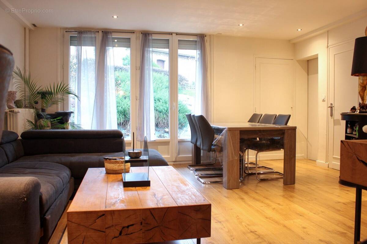 Appartement à BOIS-GUILLAUME