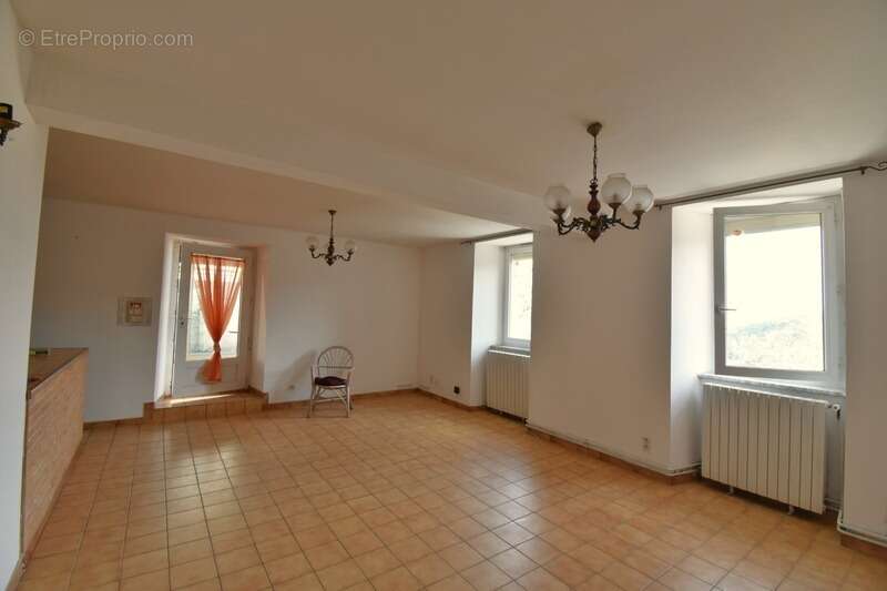 Maison à SAINT-AGREVE