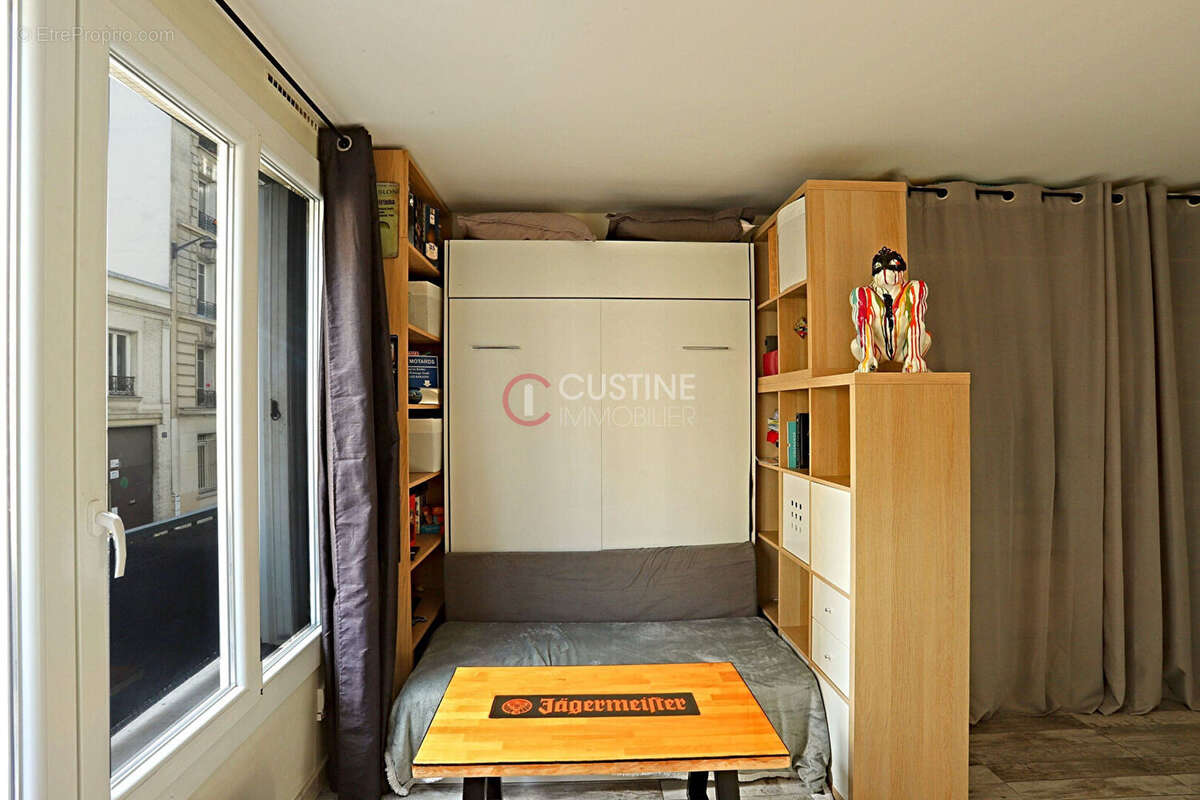 Appartement à PARIS-18E