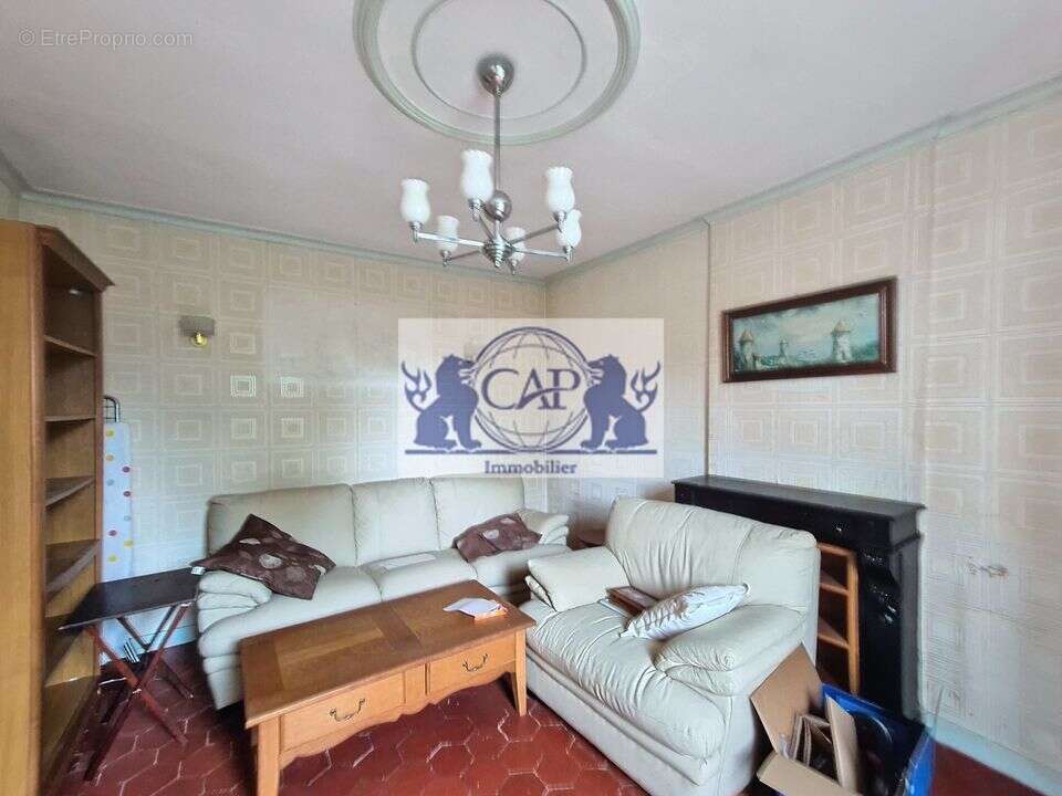 Maison à PONT-SUR-YONNE