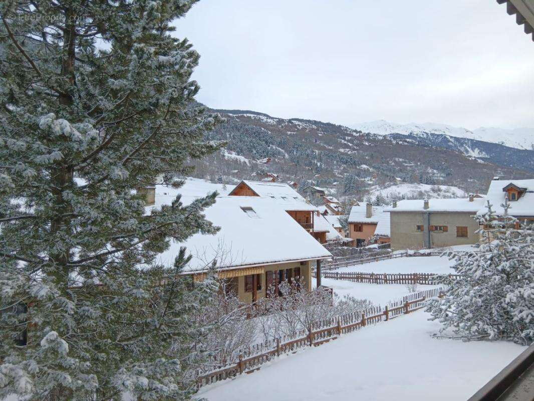 Appartement à LA SALLE-LES-ALPES