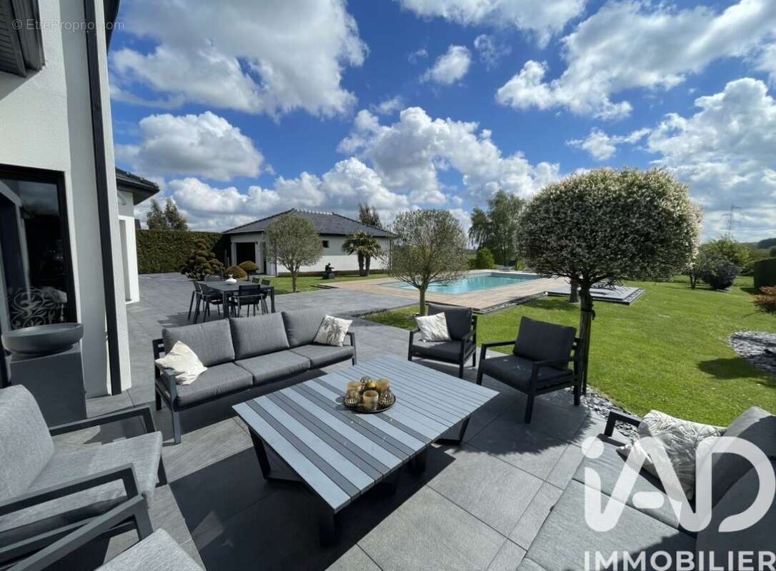 Photo 2 - Maison à MONT-SAINT-ELOI