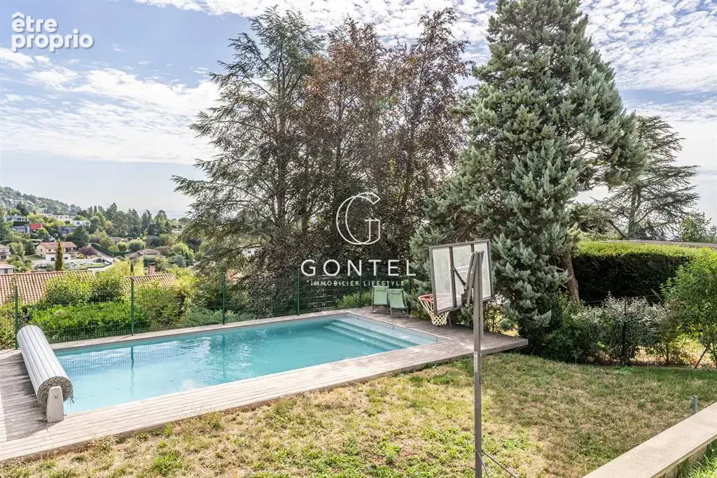 Maison à vendre à Saint-Didier-au-Mont-d’Or – 210 m², piscine, dépendance, garage et terrain de 1 579 m² - photo 3