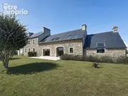Maison à KERLOUAN