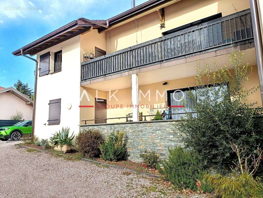 Appartement à CHENS-SUR-LEMAN