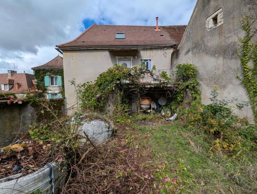 Maison à SAINT-GERMAIN-DU-BEL-AIR