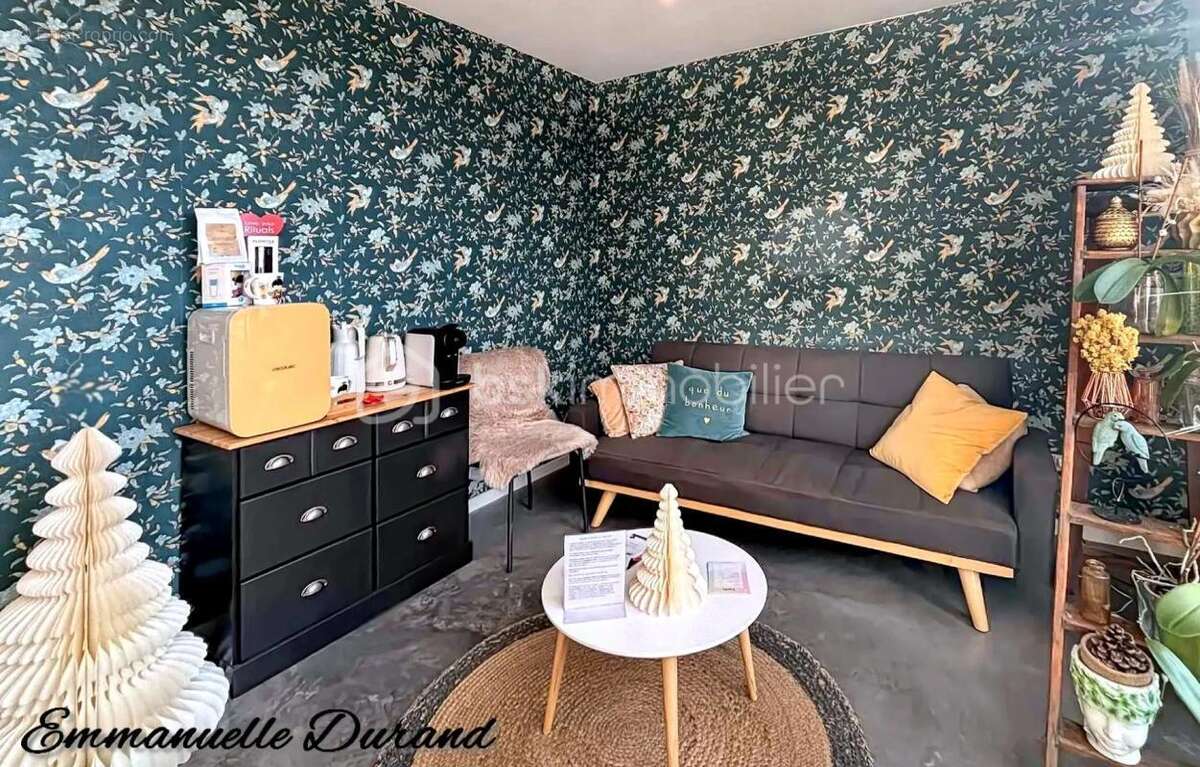 Commerce à SAINT-PAUL-TROIS-CHATEAUX