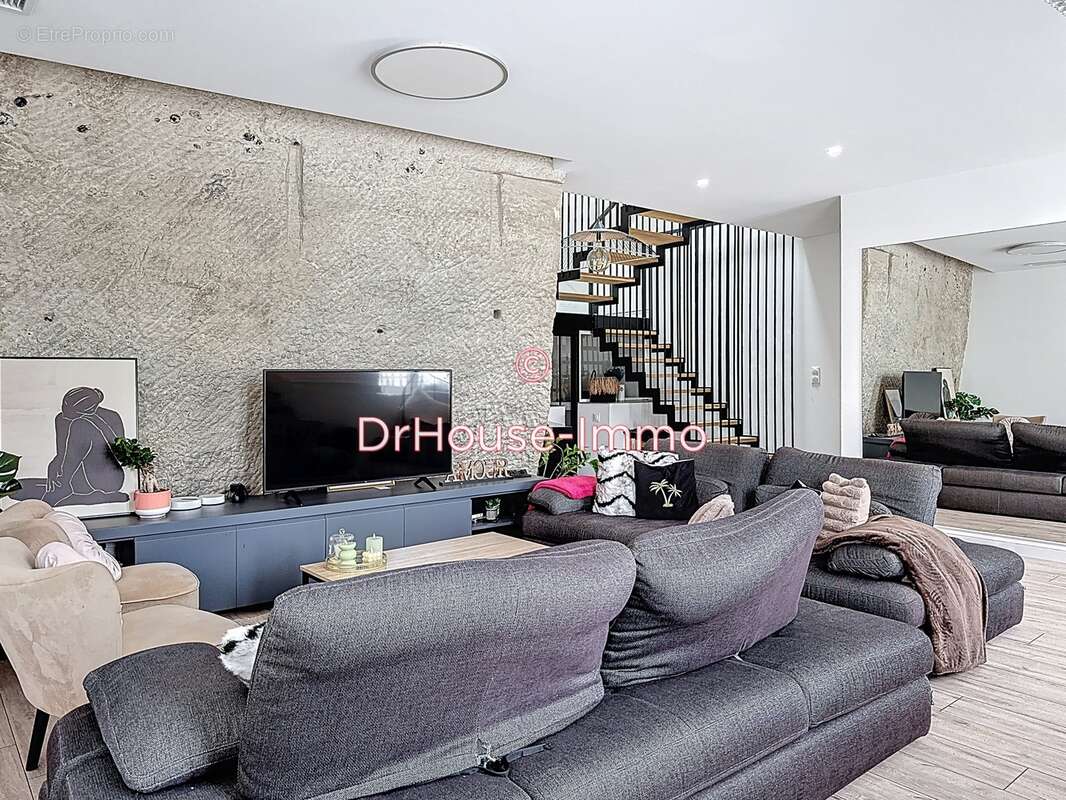 Maison à COULOUNIEIX-CHAMIERS